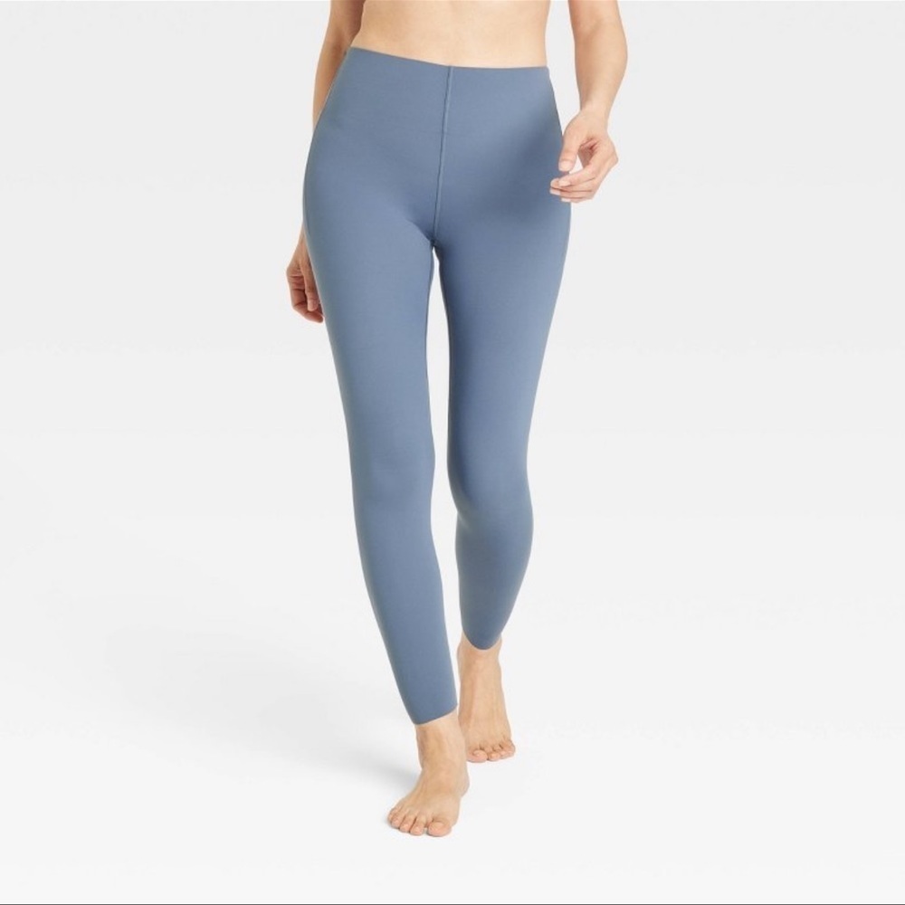 All in motion elongate leggings
